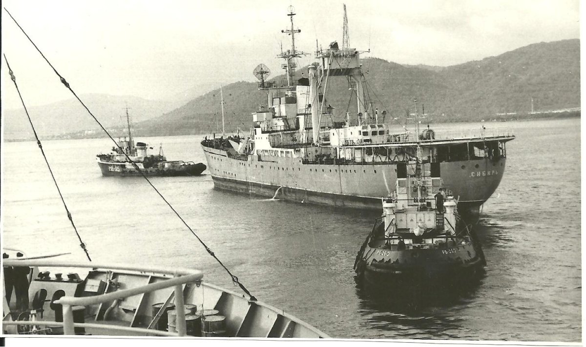 Корабль измерительного комплекса Чумикан