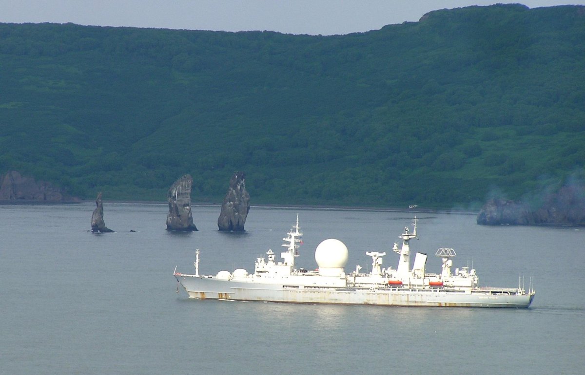 Маршал Неделин корабль