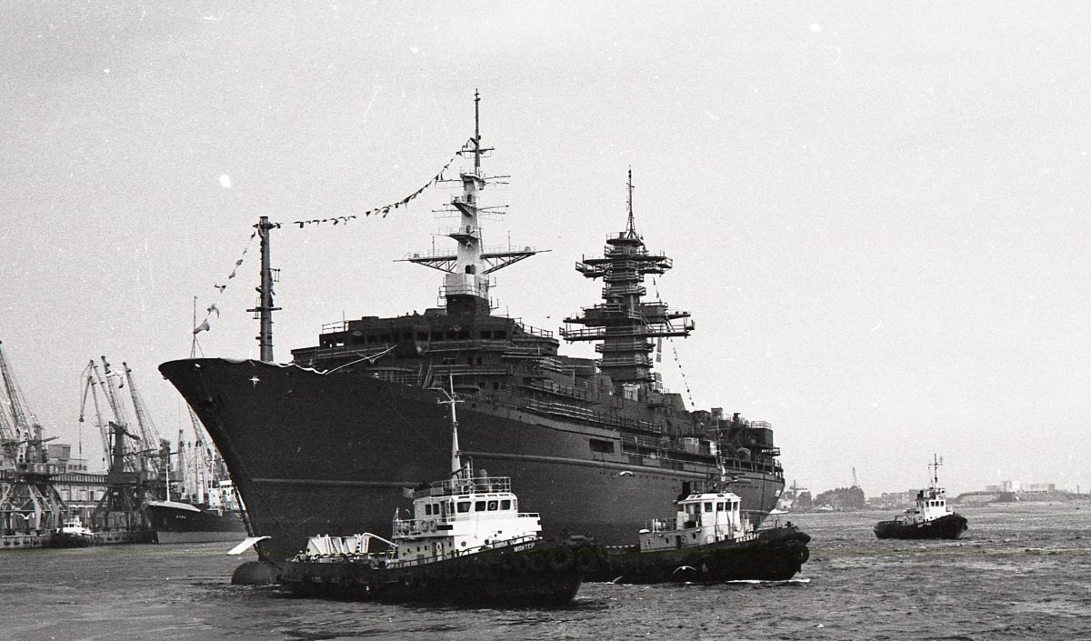 Маршал Неделин корабль