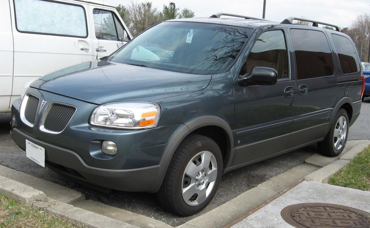 Понтиак минивэн 2005