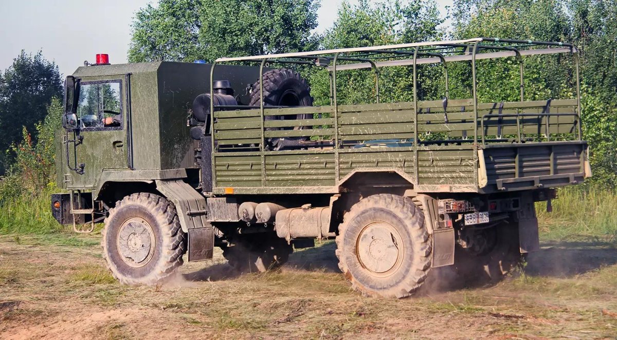 Грузовик МЗКТ 500200 Волат