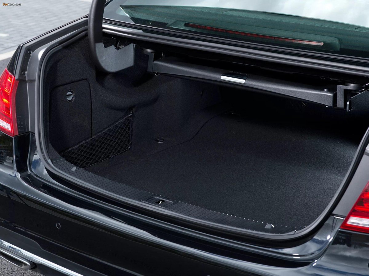 Багажник на Мерседес w212