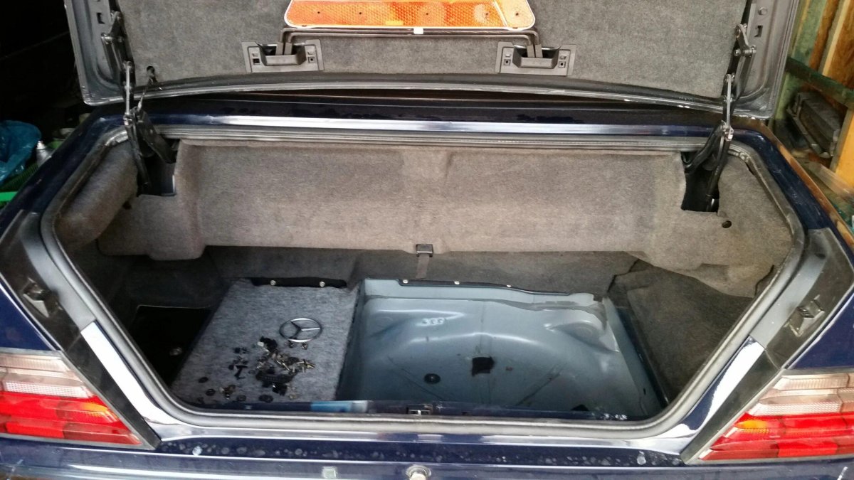 Багажник Мерседес 124