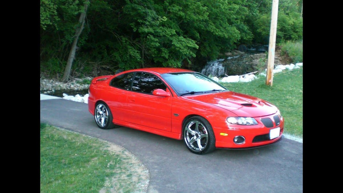 Понтиак GTO 2006