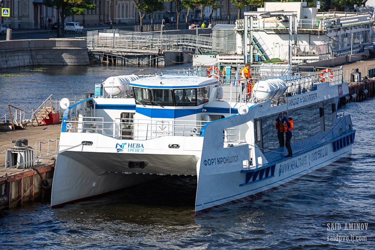 Катамаран «Форт Александр i»