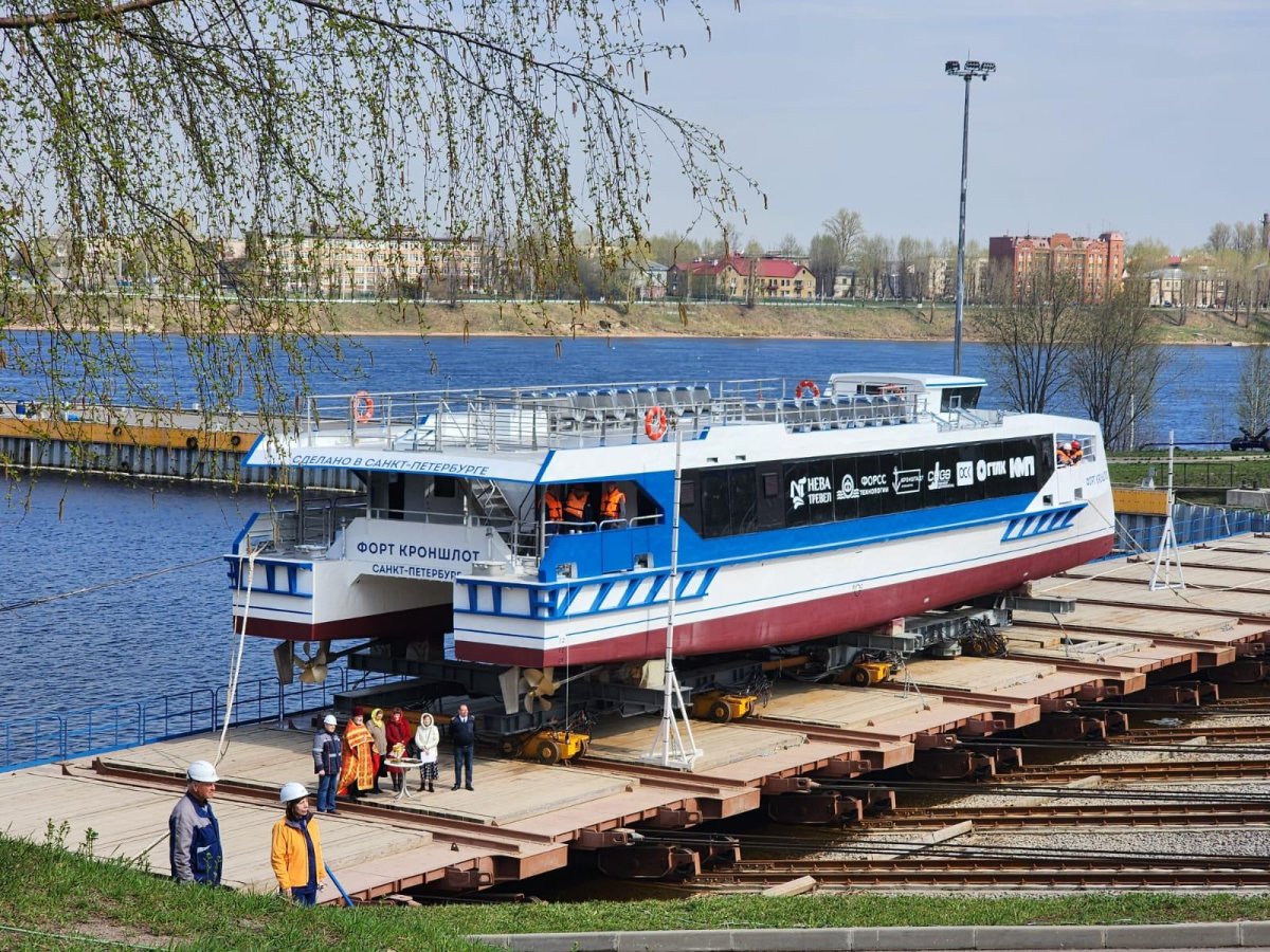 Катамаран Котлин 04580