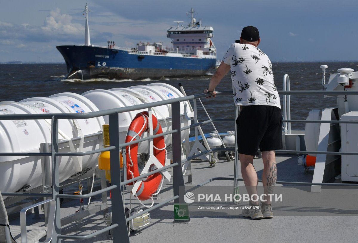 Катамаран Санкт-Петербург