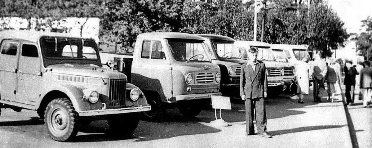 Конвейер завода УАЗ 469