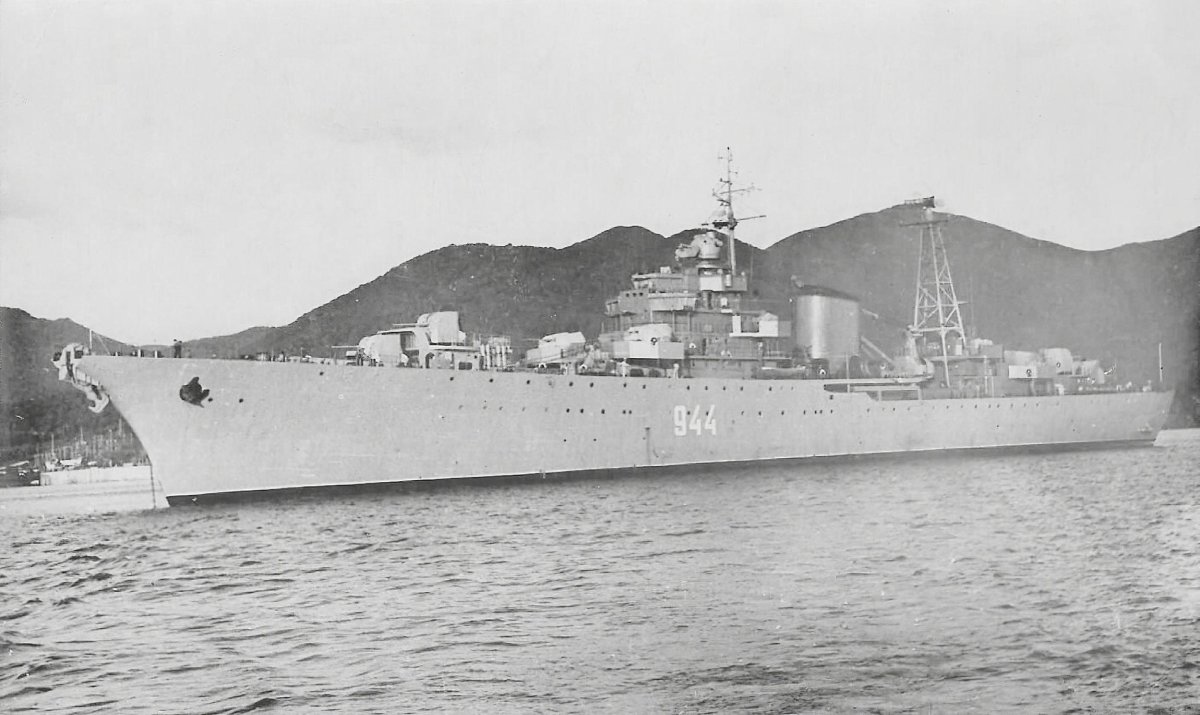 Плавбаза подводных лодок Камчатский комсомолец