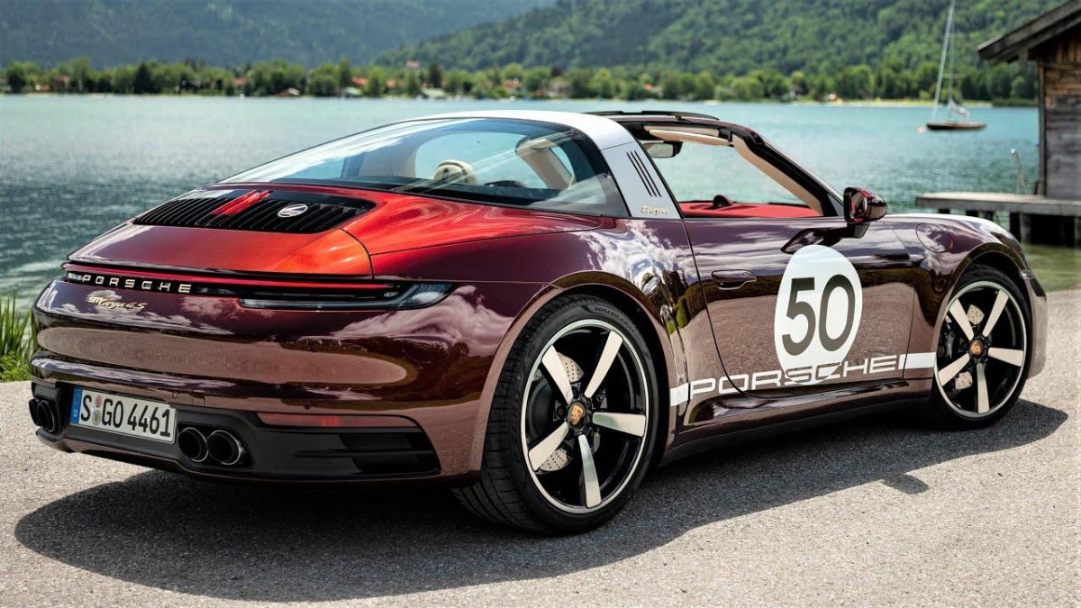 Porsche 911 Targa 4s Heritage Design Edition