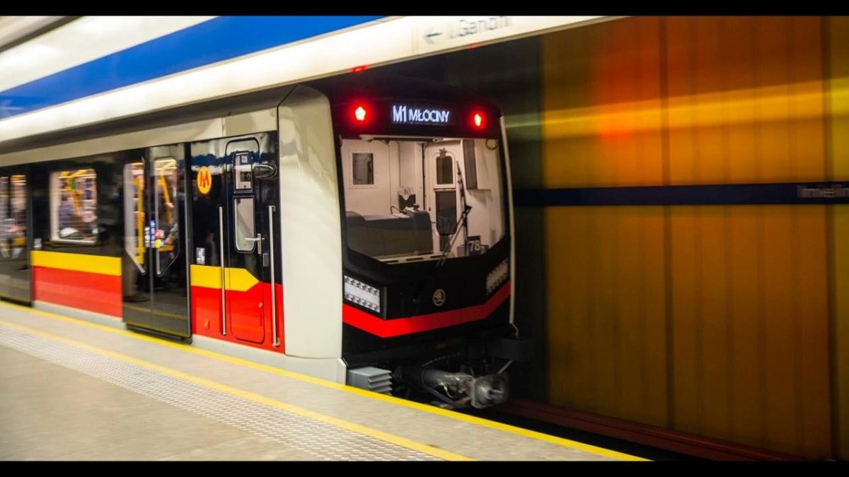 Шкода поезд метро