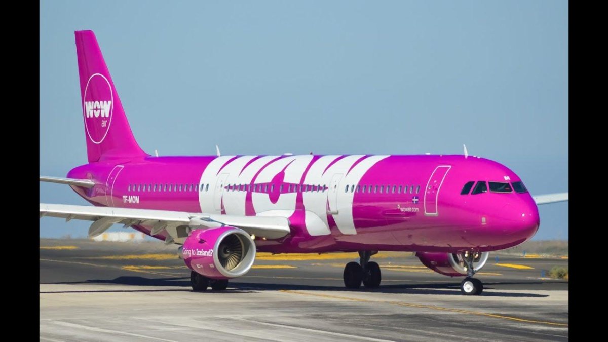 Фиолетовый самолет