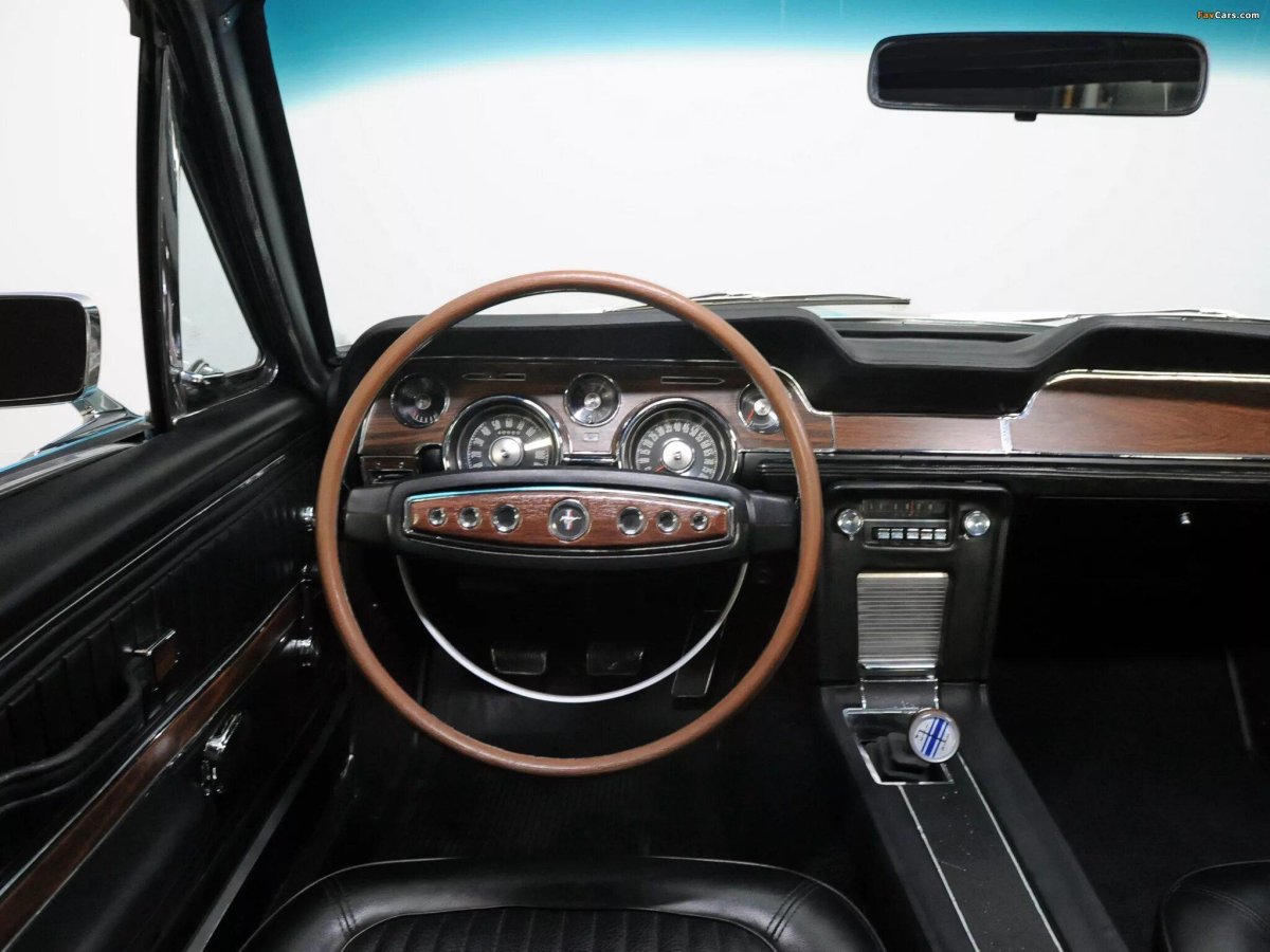 Ford Mustang 1968 салон