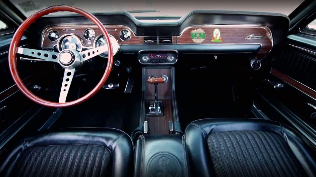 Форд Мустанг 1969 салон