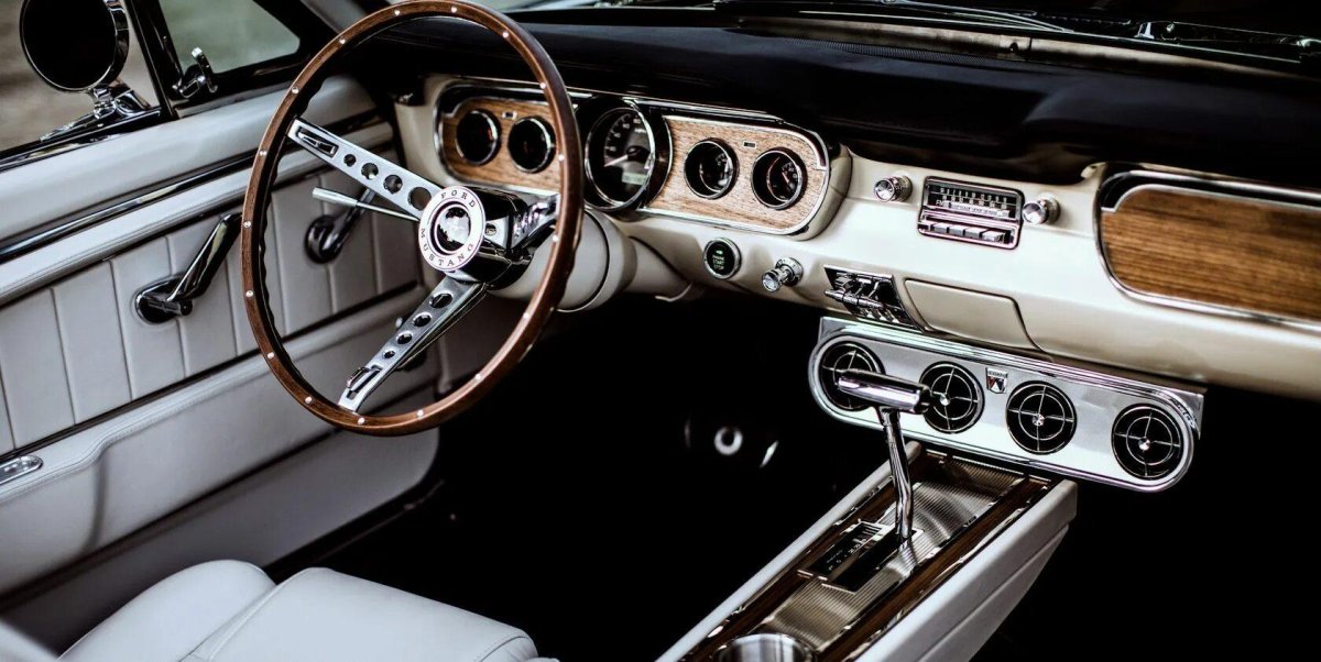 Ford Mustang 1965 салон