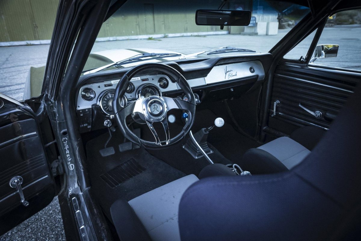 Форд Мустанг из Форсажа