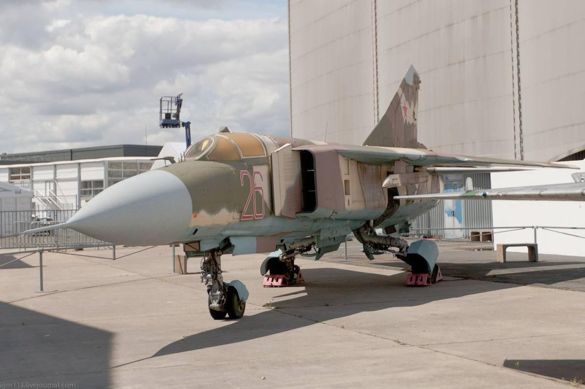 Миг-23 истребитель