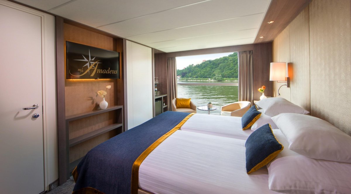 Каюта с панорамным окном