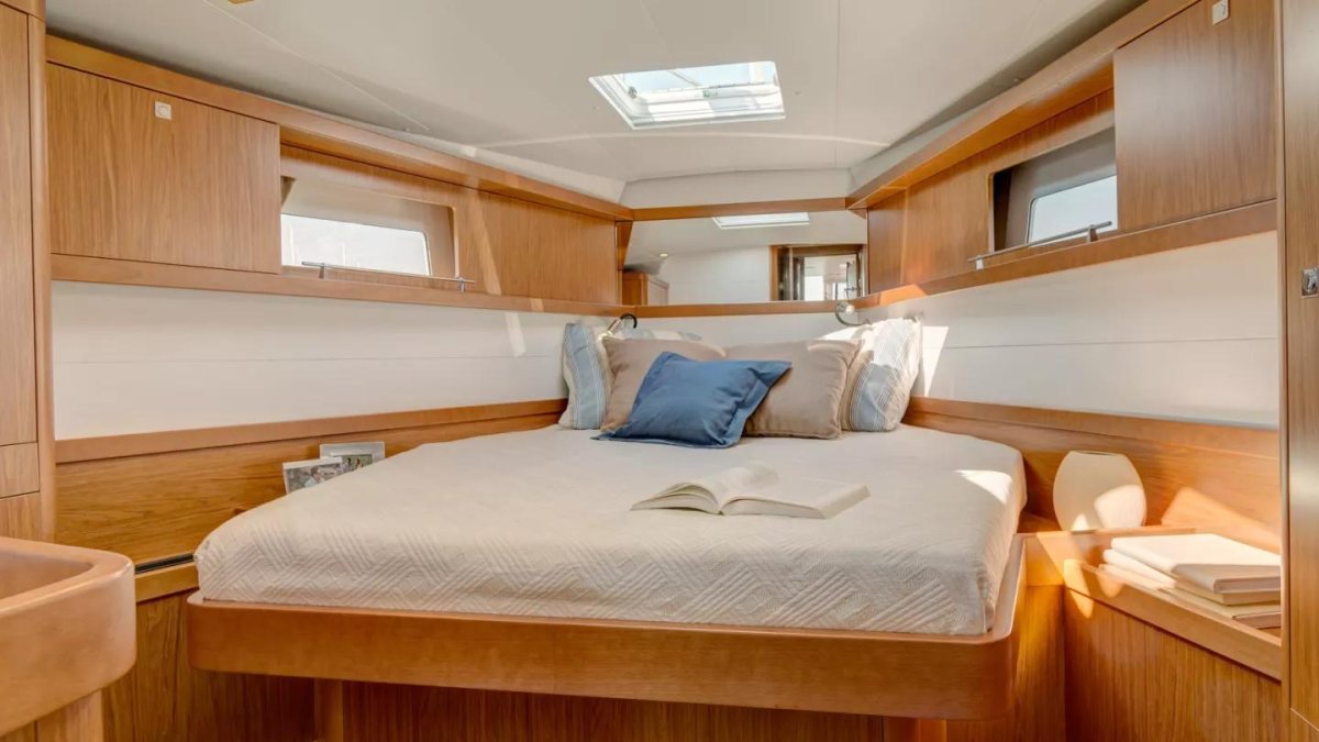 Яхта на 3 каюты