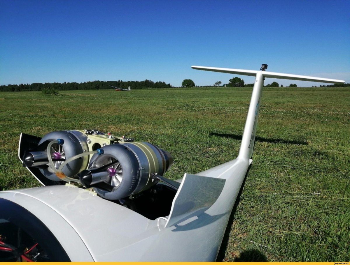 Планер с реактивной тягой АС-4-115 Jet