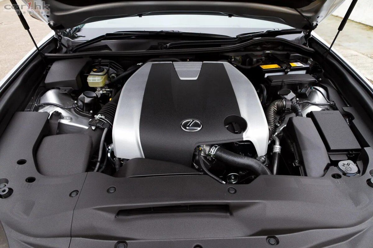 Подкапотное пространство Лексус nx200