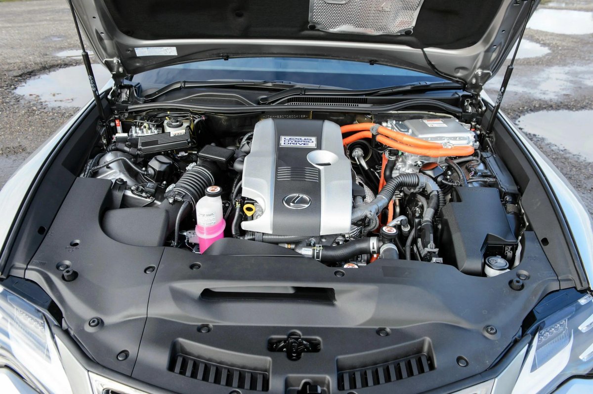 Lexus NX 300 подкапотное