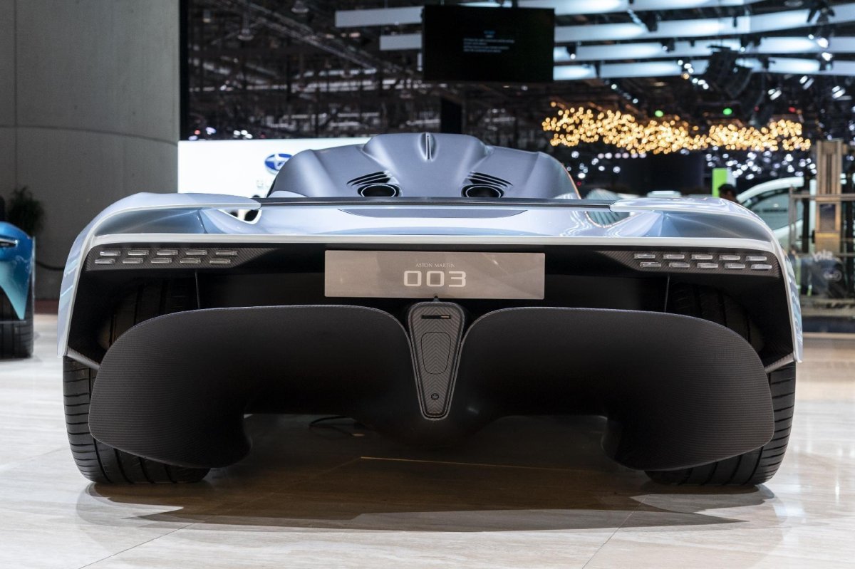 Астон Мартин Вальхалла концепт
