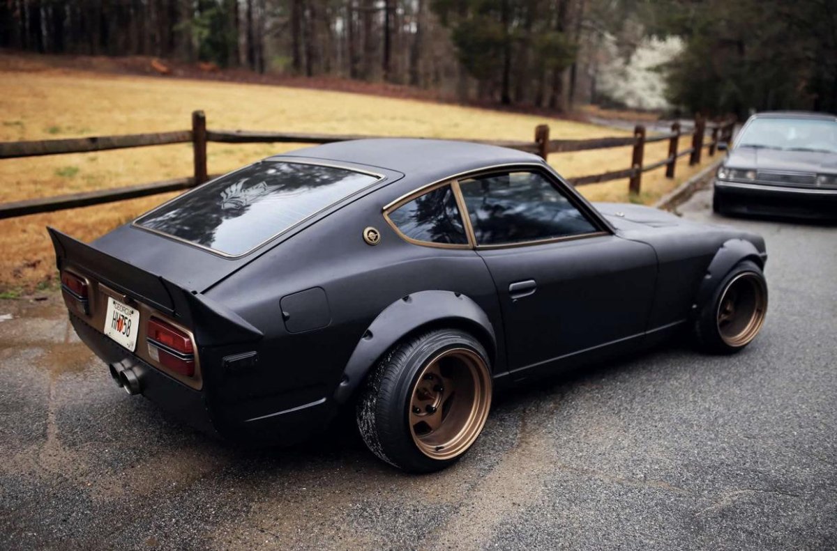 Nissan Datsun 240z