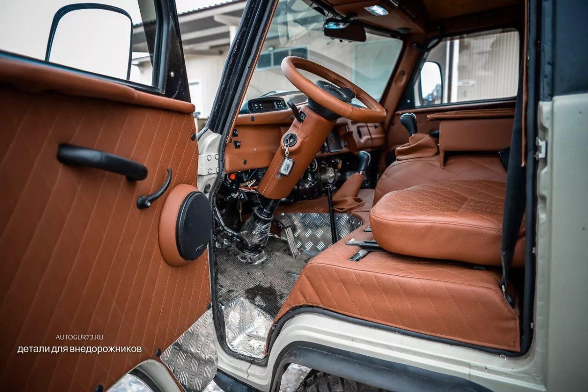 УАЗ 452 Люкс