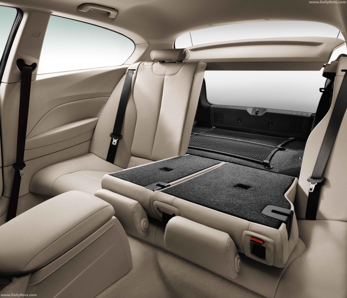 BMW e91 Rear Seats