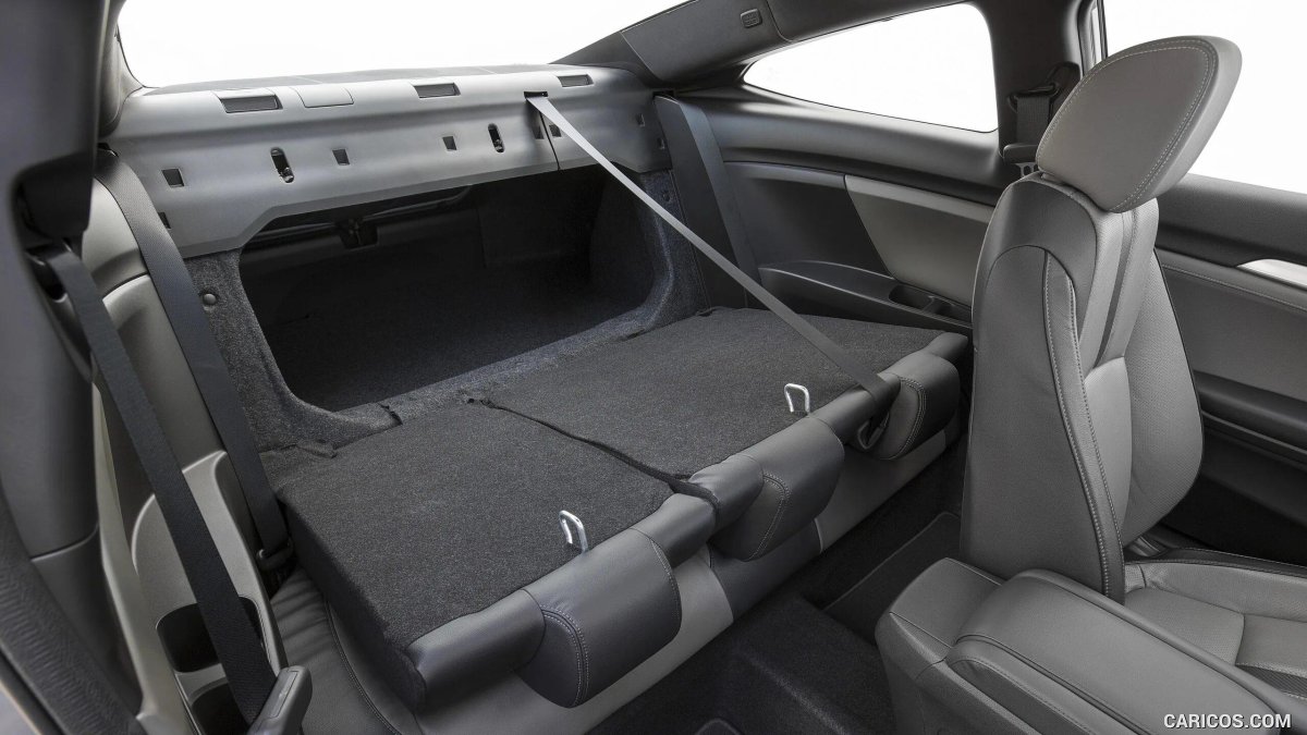 Хонда Цивик 2008 задние сиденья