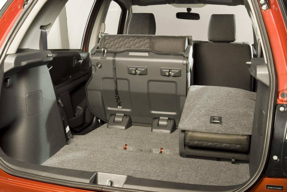 Задние сиденья Сузуки sx4