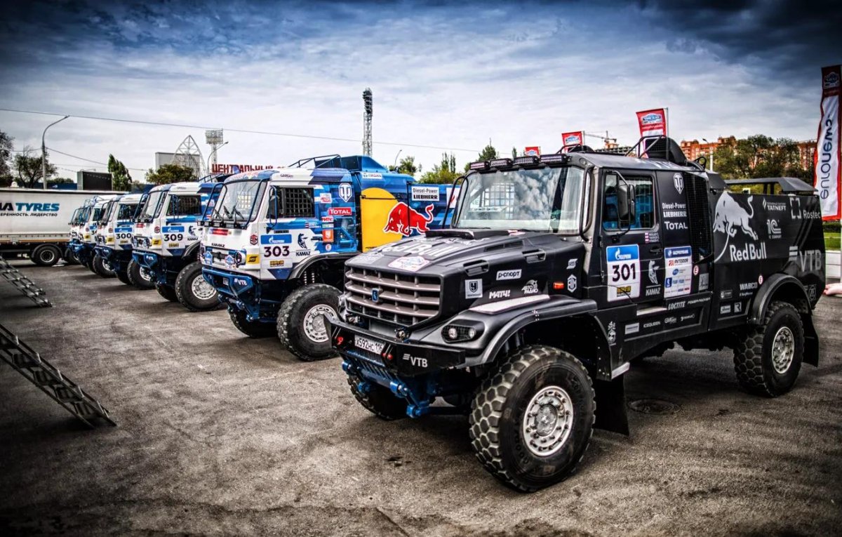 КАМАЗ ралли капотник