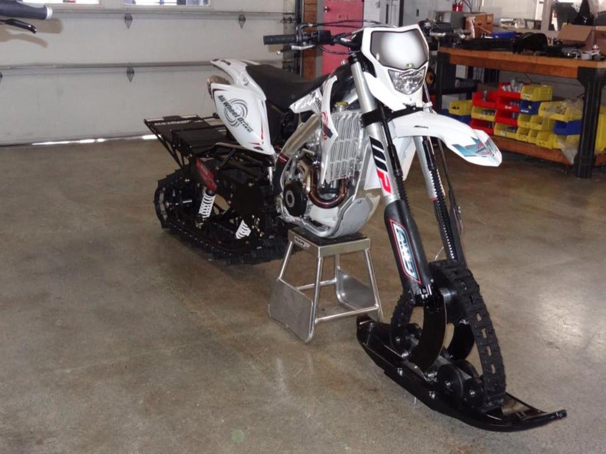 Сноу байк кросс