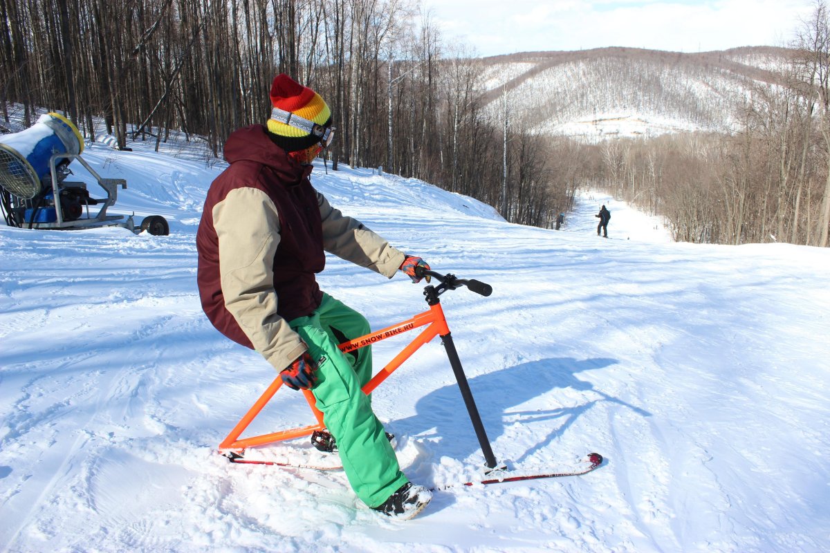 Снежный велосипед Snowbike