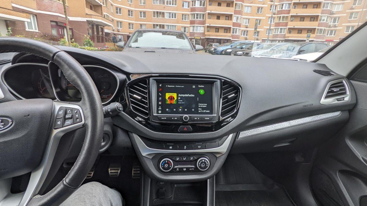 Мультимедиа Лада Веста enjoy