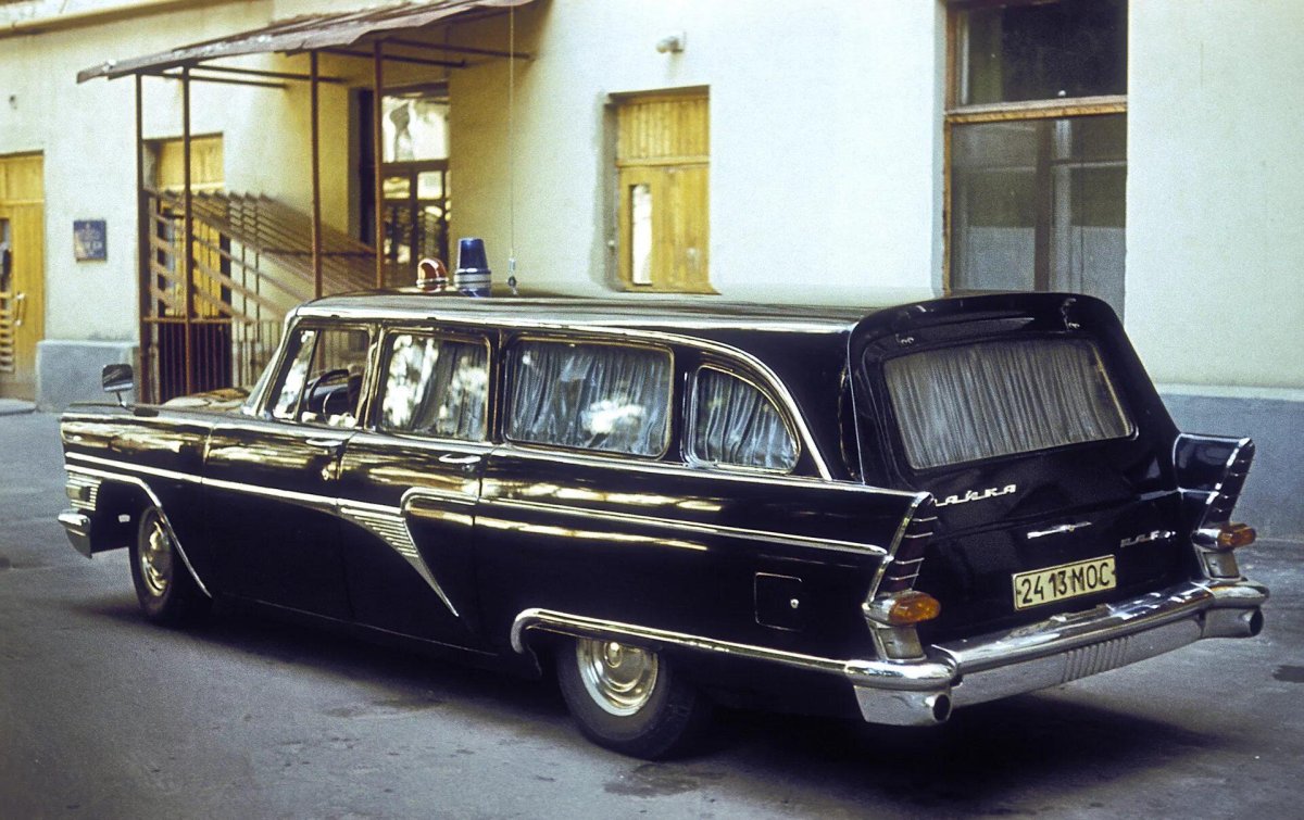 ГАЗ 13 Чайка универсал