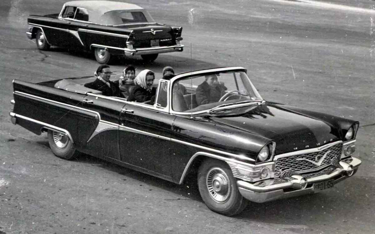 ГАЗ 13 Чайка кабриолет