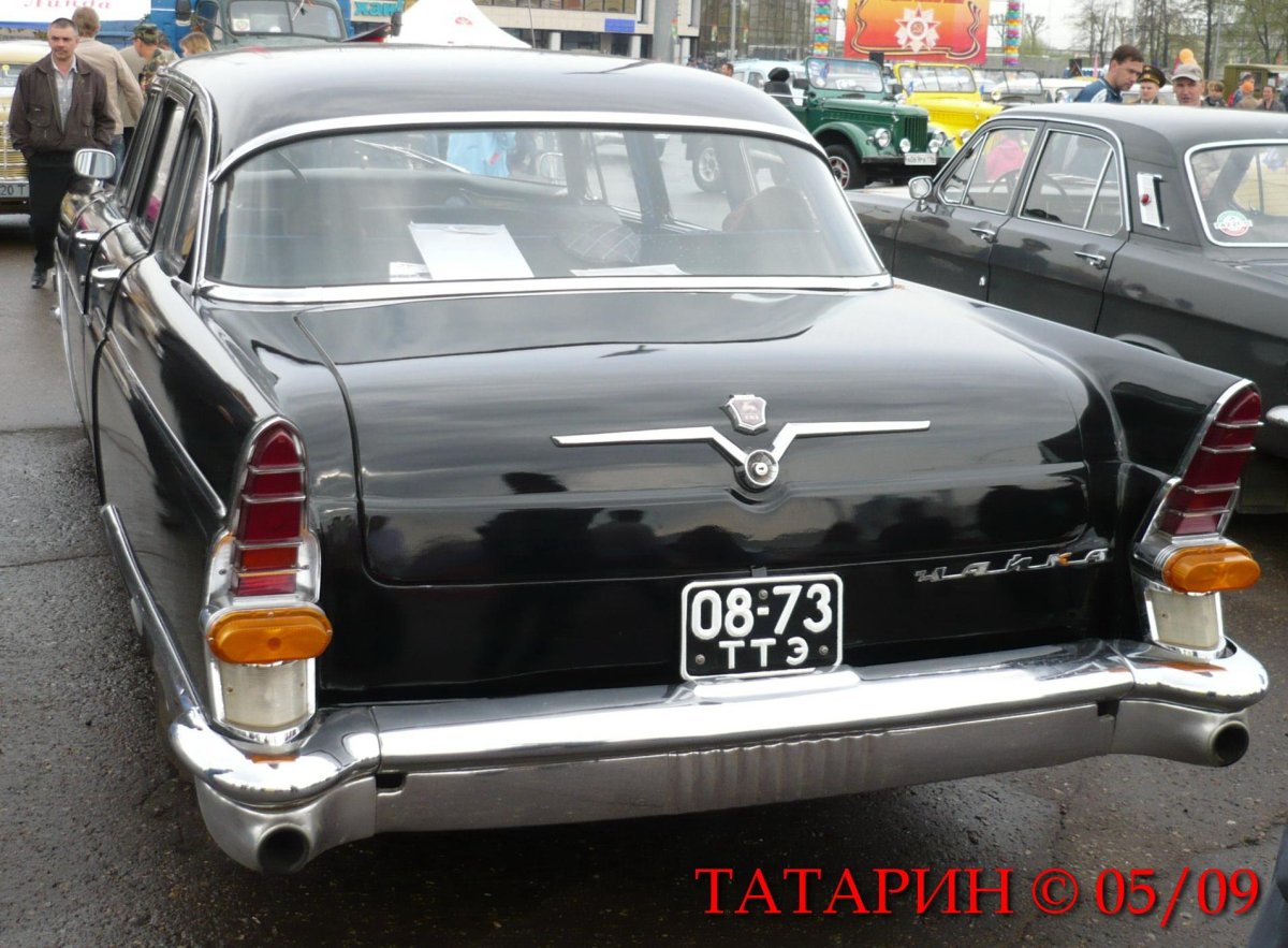 ГАЗ-13 Чайка сзади