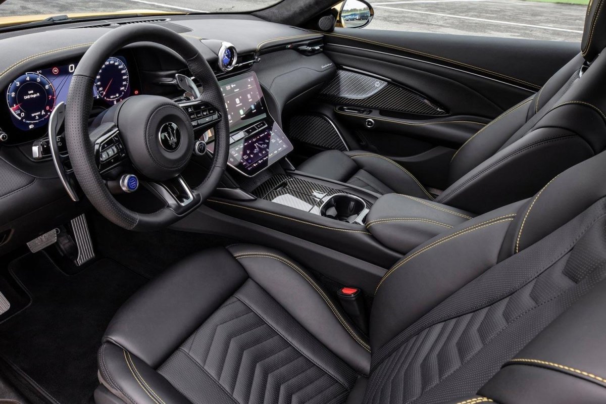 Maserati GRANTURISMO 2017 салон