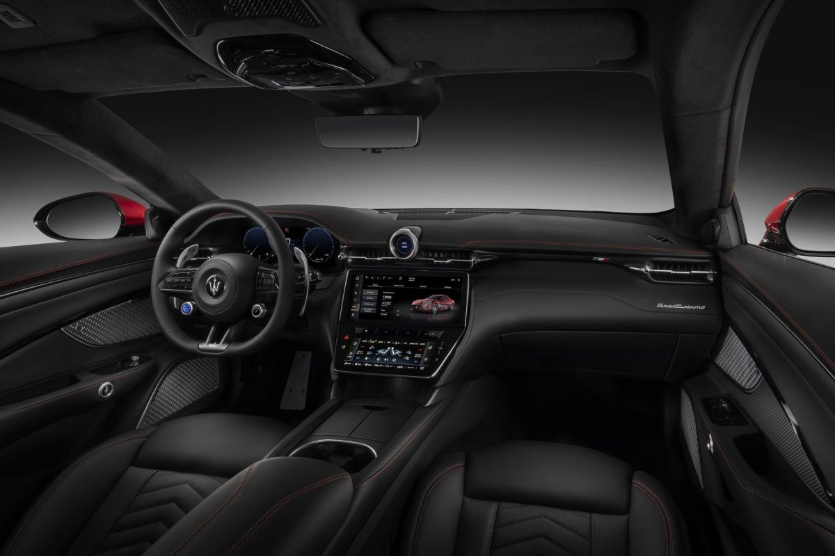 Maserati GRANTURISMO 2017 салон