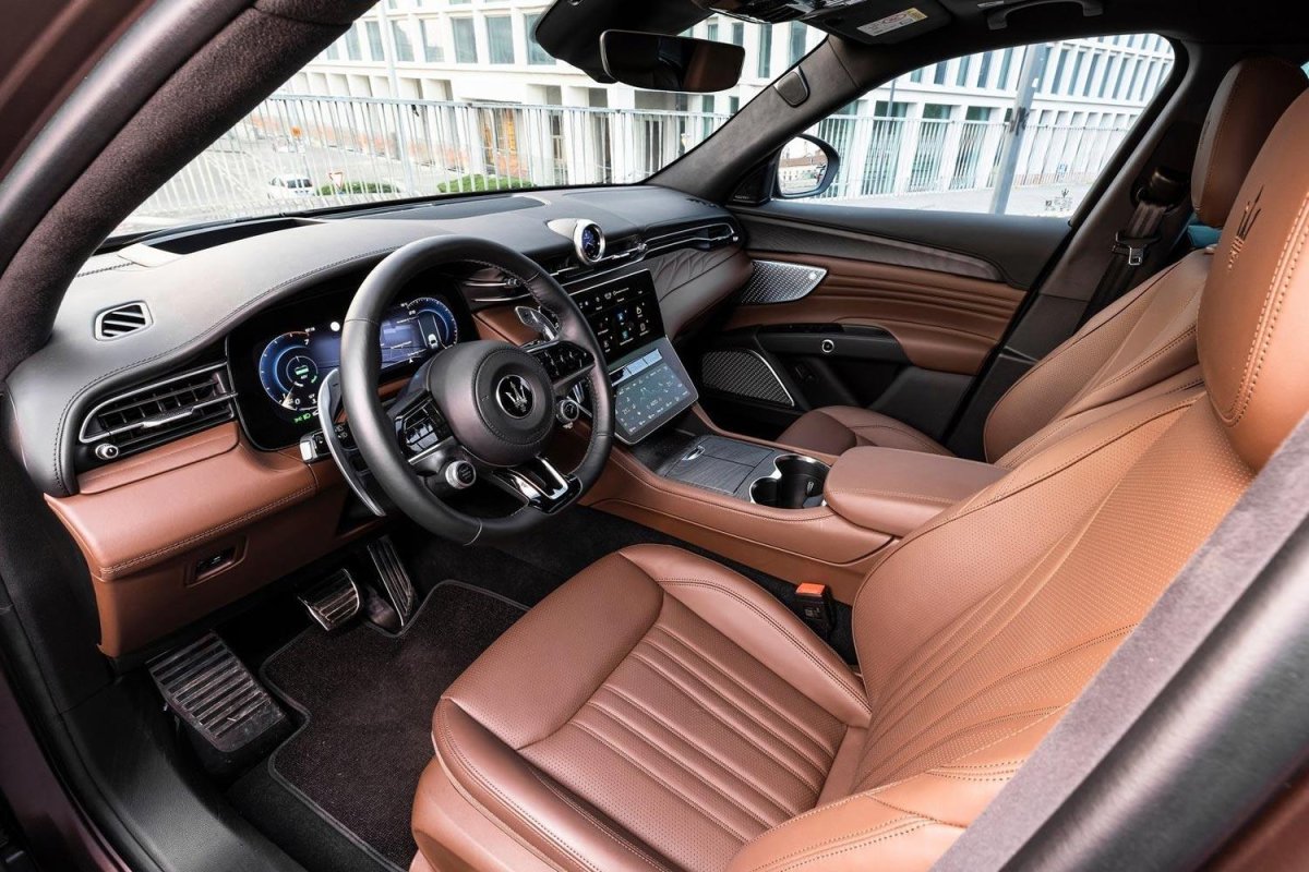 Мазерати Грекале 2023