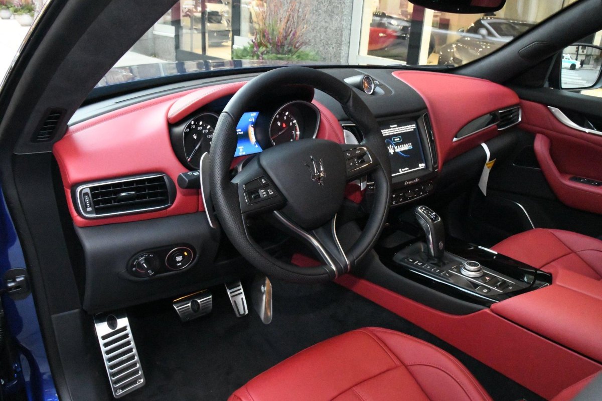 Мазерати Леванте GRANSPORT