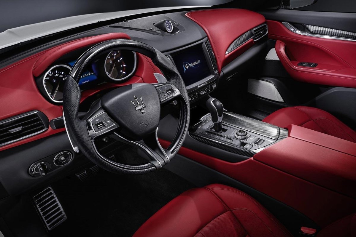 Мазерати Леванте 2016