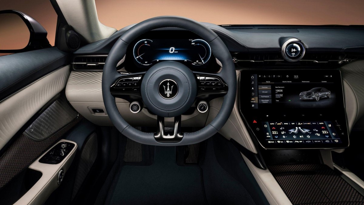 Maserati GRANTURISMO 2023 салон