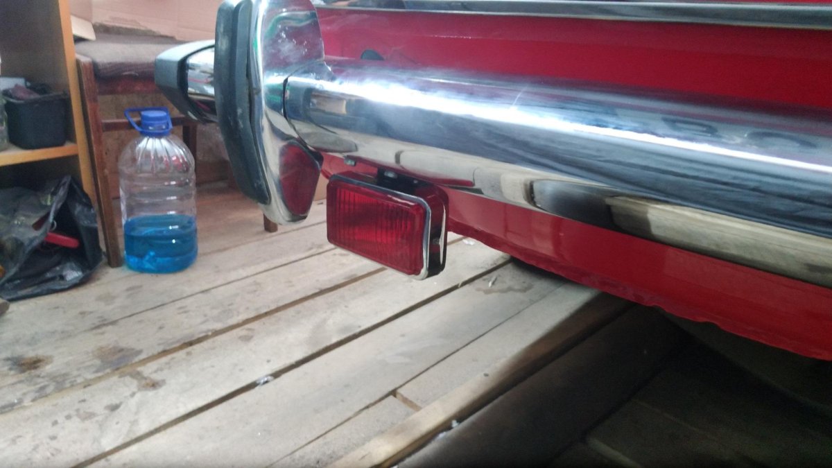 Задний ПТФ 2106