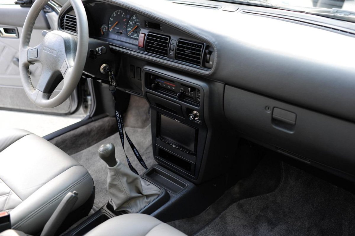 Mazda 626 Interior