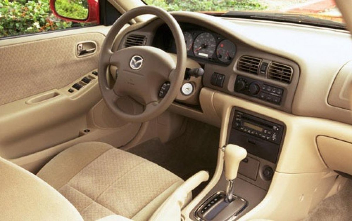Mazda 626 Interior