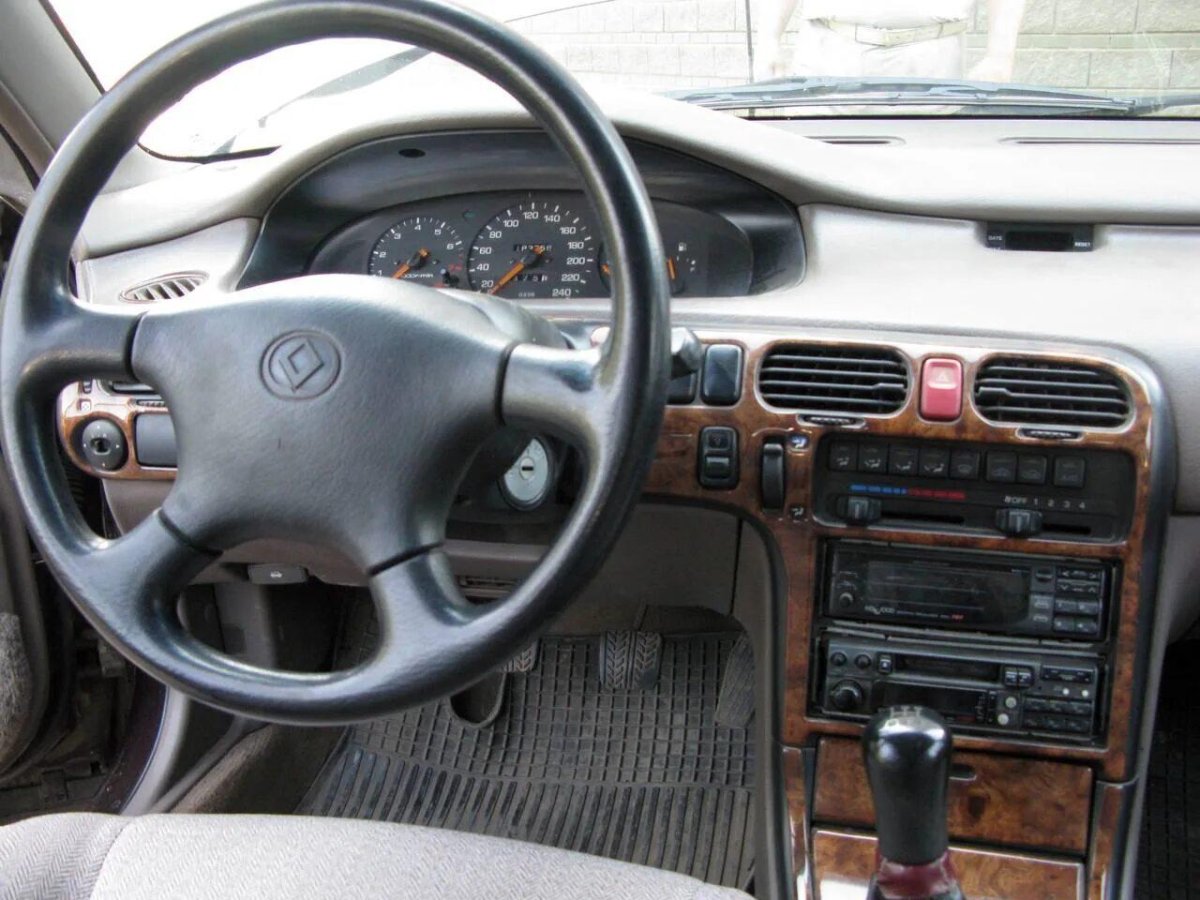 Мазда 626 седан 1996