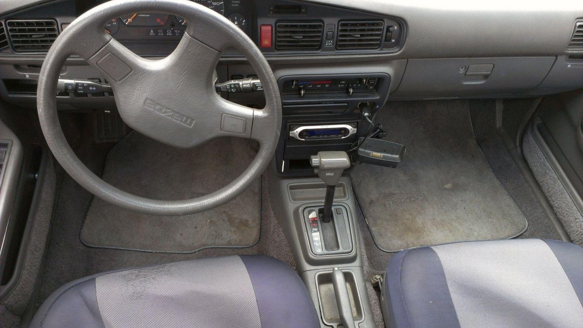 Mazda 626 1991 года